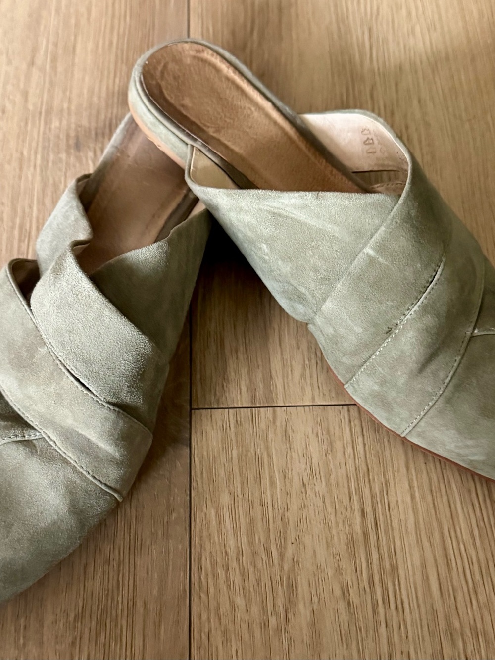 Chinese Laundry Olive Suede Crossband Mules